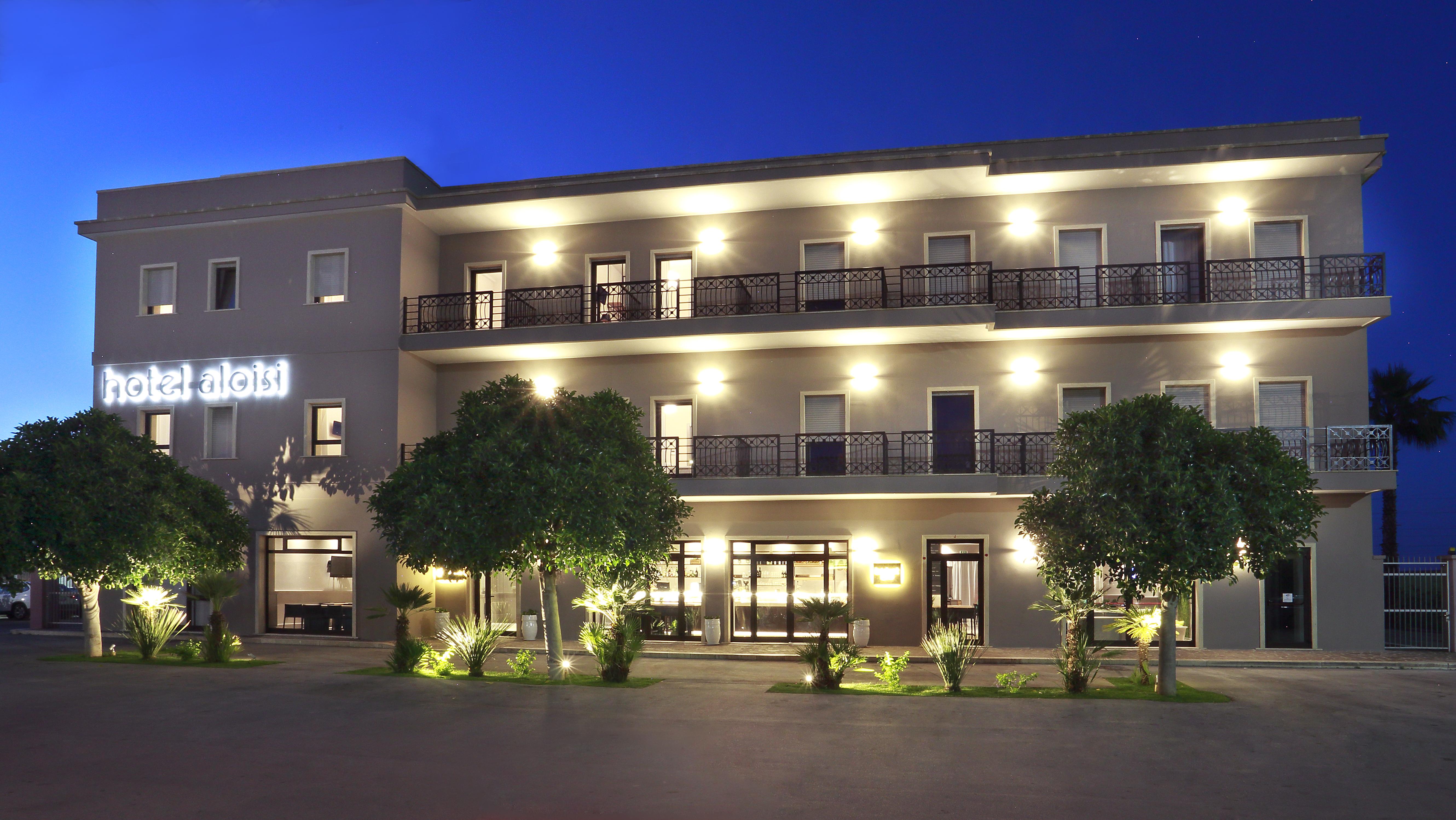 Hotel Aloisi เลชเช ภายนอก รูปภาพ